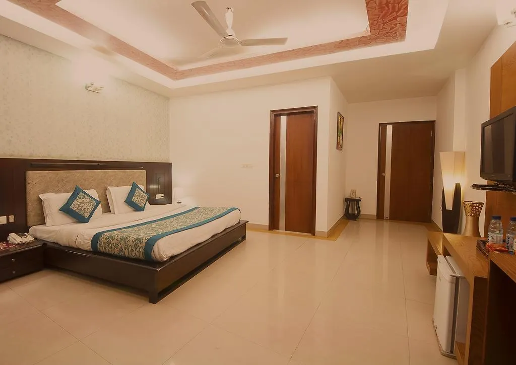 Hotel Delhi 37 New Delhi 3*,