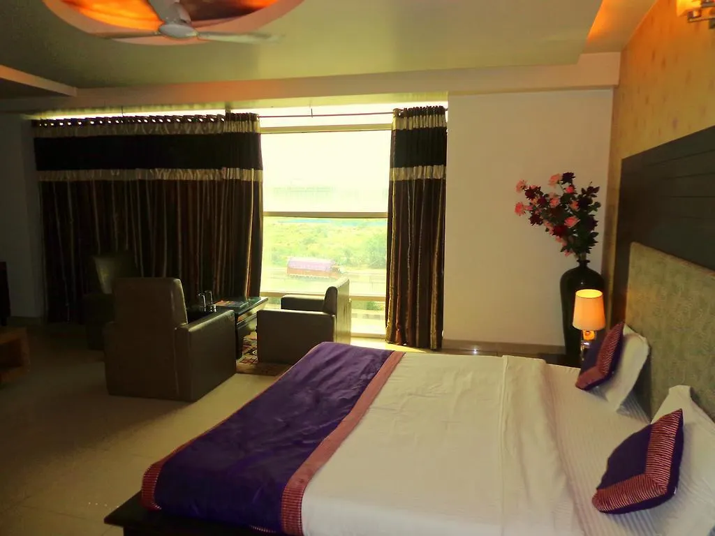Hotel Delhi 37 New Delhi
